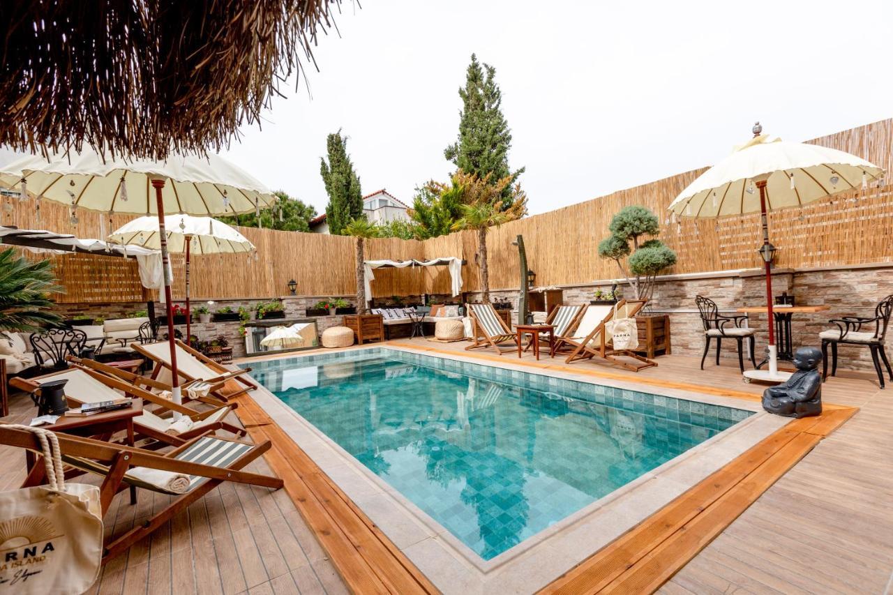 Parna Hotel Cunda Exterior photo